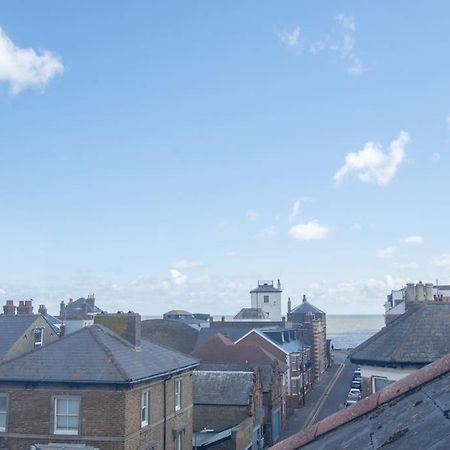 Stunning Large Victorian Maisonette With Sea View Deal Exteriör bild
