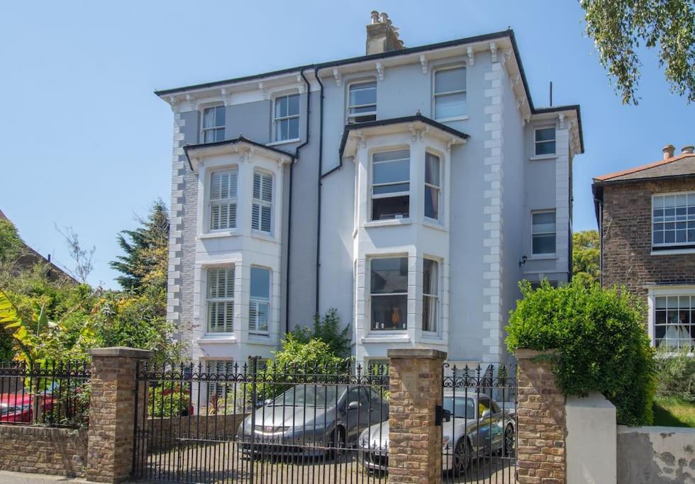 Stunning Large Victorian Maisonette With Sea View Deal Exteriör bild