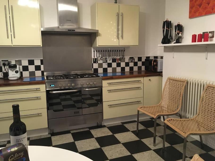 Stunning Large Victorian Maisonette With Sea View Deal Exteriör bild